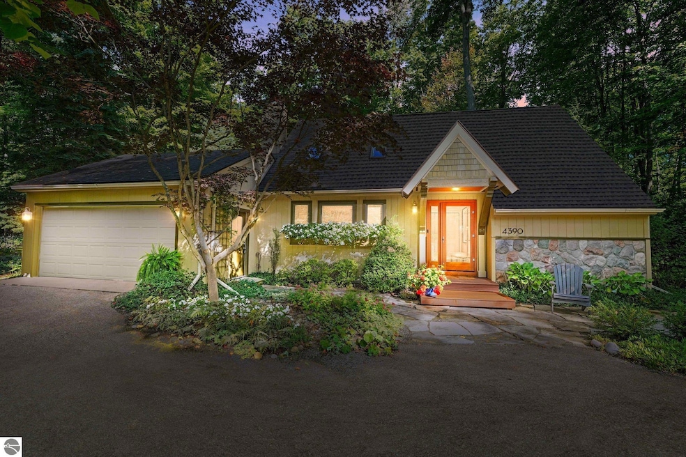 4390 S Linden Ct, Cedar, MI 49621 - photo 1