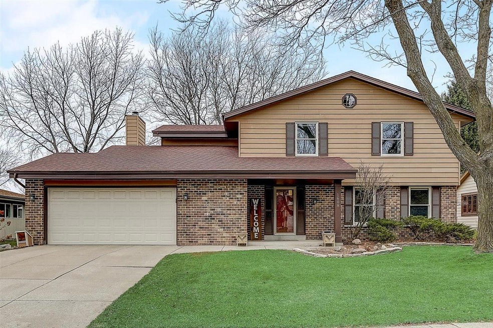 1608 Butler Dr, Waukesha, WI 53186 - photo 1