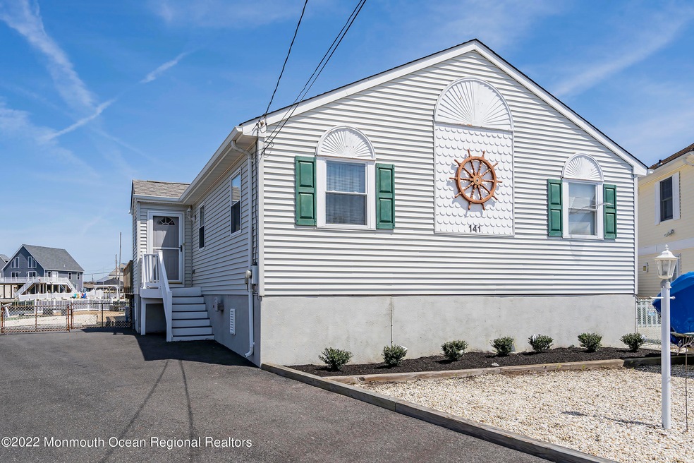 141 E Mohawk Dr, Little Egg Harbor Township, NJ 08087 - photo 1
