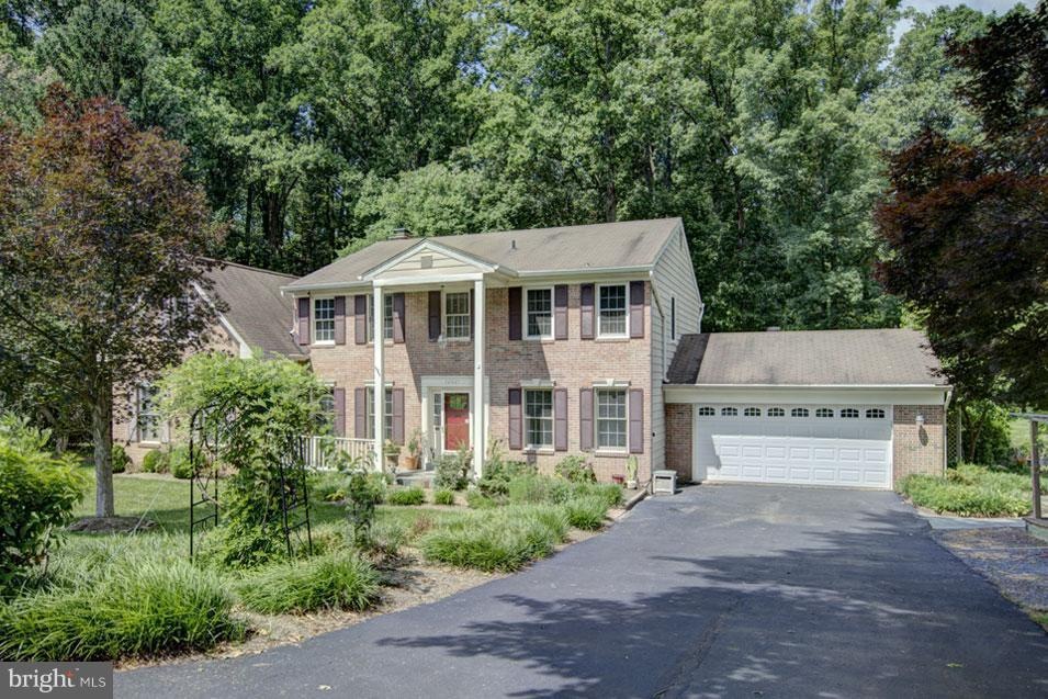 12221 Folkstone Dr, Herndon, VA 20171 - photo 1