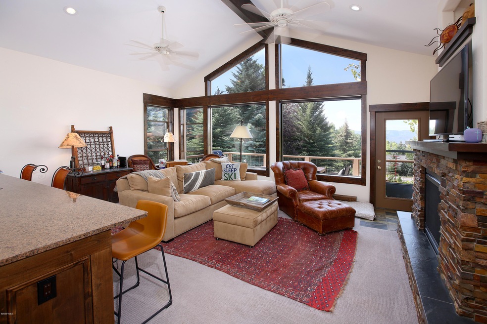 3062_wildridge_unit_1_living_2