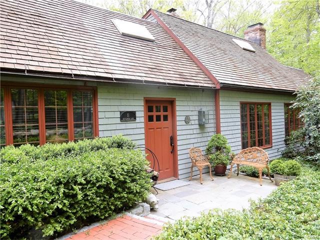 11 Kettlewold Ln, Weston, CT 06883 - photo 1