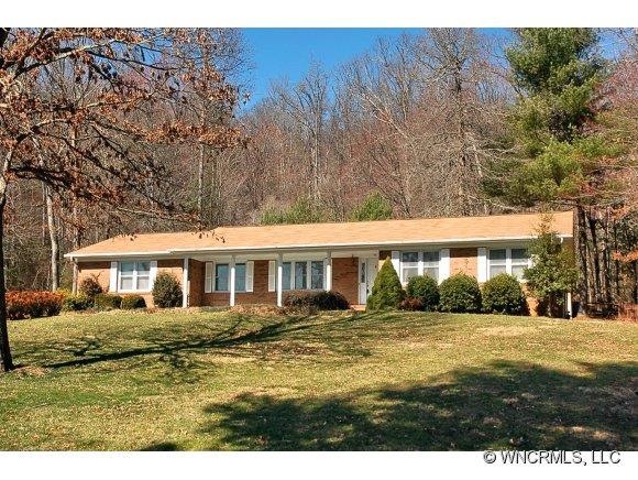 46 Ballantree Dr, Asheville, NC 28803 - photo 1