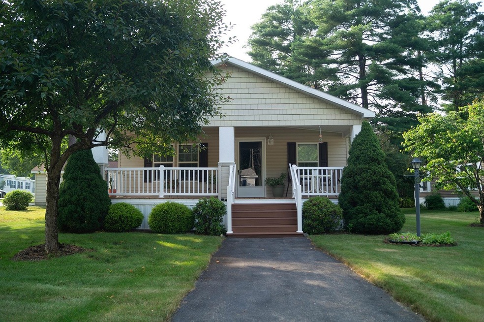 49 Temple Dr, Rochester, NH 03868 - photo 1