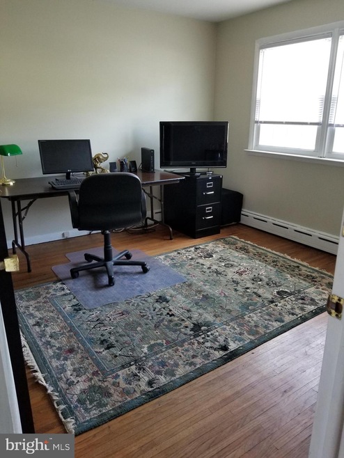 2014 Hemlock Rd, Norristown, PA 19403 - photo 1