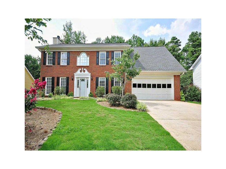 Exterior Front. CLICK the HomeScenes.com Virtual T