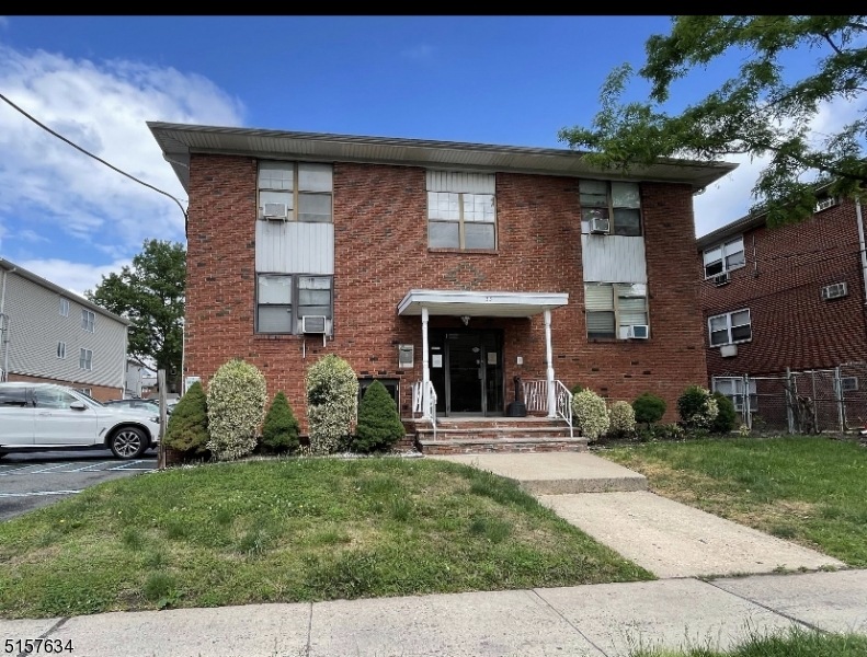 35 E Price St, Linden, NJ 07036 - photo 1