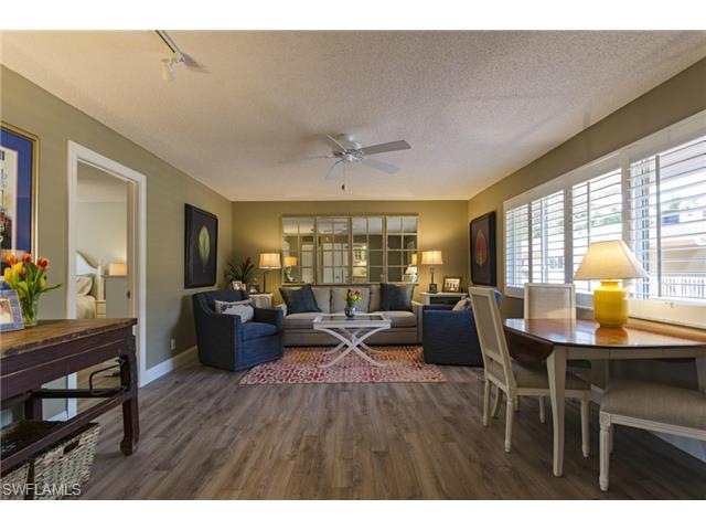 566 Broad Ave S unit 566, Naples, FL 34102 - photo 1