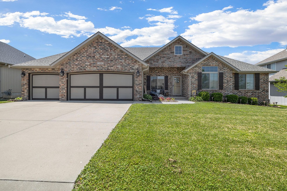 1401 S Natchez Rd, Republic, MO 65738 - photo 1