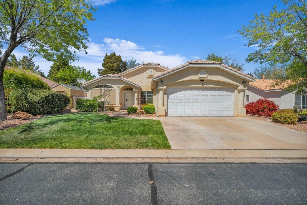 740 S Red Mountain Blvd unit 16, Ivins, UT 84738 - photo 1