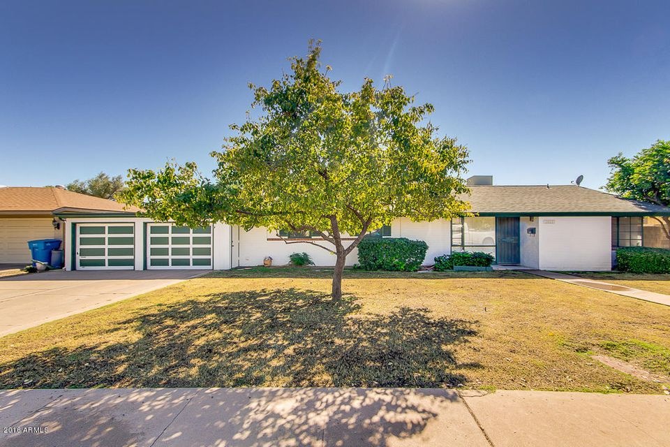 1. FRONT ELEVATION WITH 2 CAR GARAGE AND