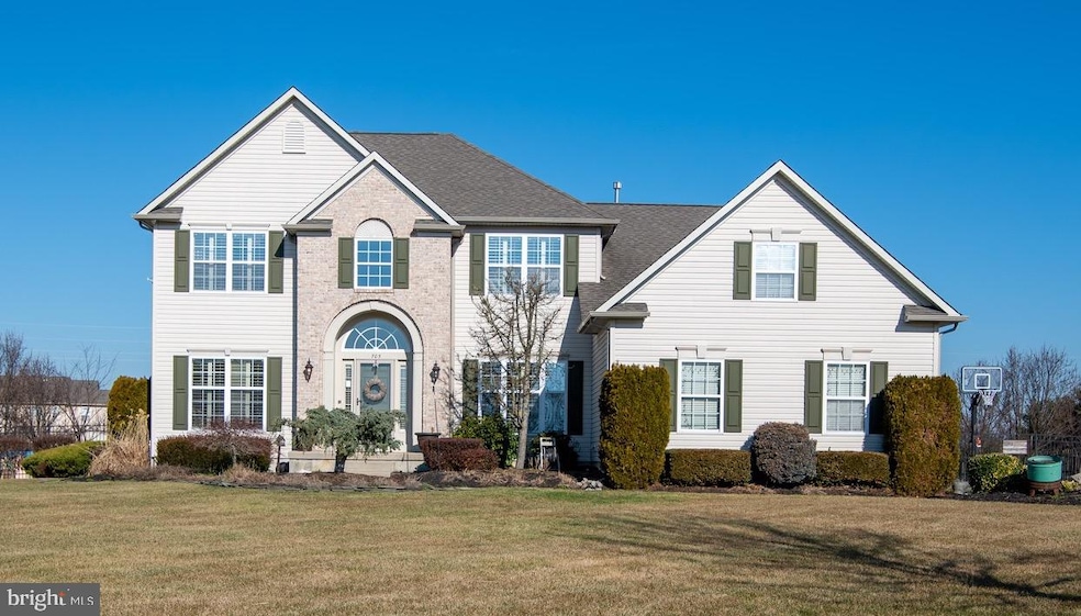 705 Rachael Dr, Mickleton, NJ 08056 - photo 1