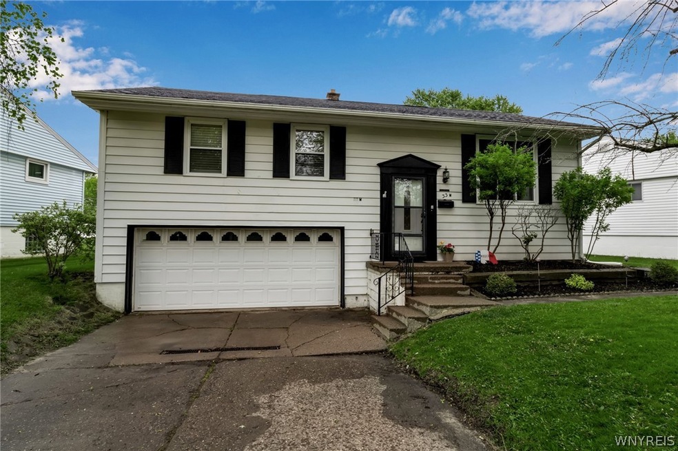 33 Jesella Dr W, North Tonawanda, NY 14120 - photo 1