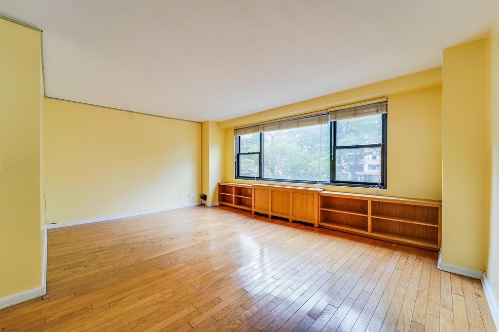 201 St Pauls Ave unit 2L, Jersey City, NJ 07306 - photo 1