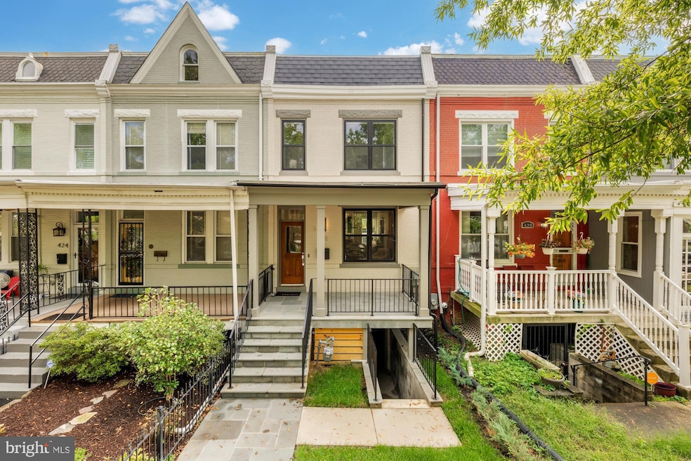 Sold $1,160,000 • Co-Listing Agent