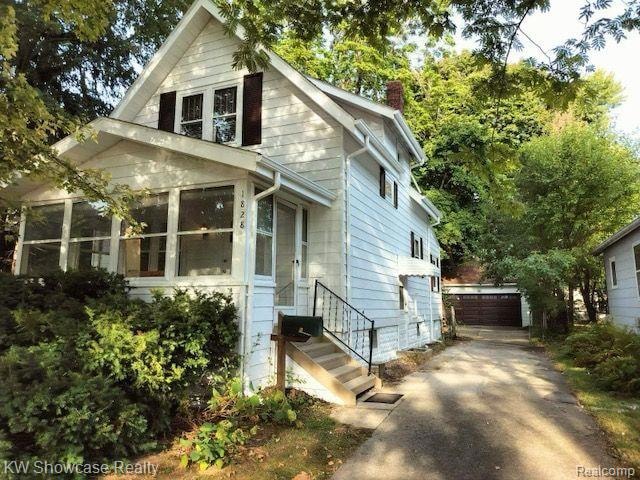 1828 N Lafayette Ave, Royal Oak, MI 48073 - photo 1
