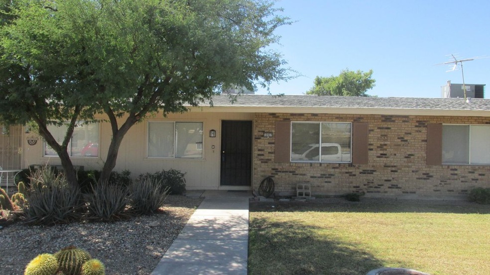 10927 W Thunderbird Blvd, Sun City, AZ 85351 - photo 1
