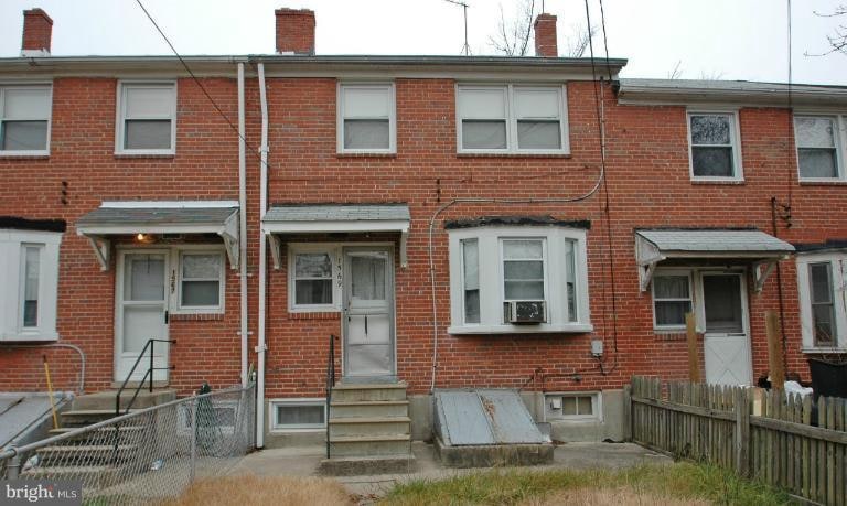 1569 Stonewood Rd, Baltimore, MD 21239 - photo 1