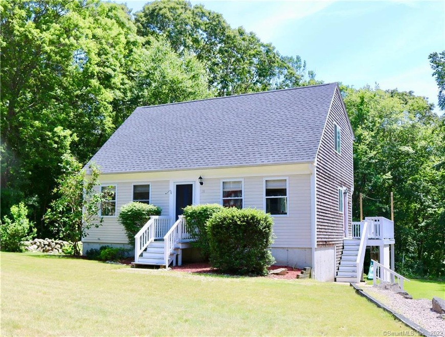 26 W Enterprise Ave, Pawcatuck, CT 06379 - photo 1