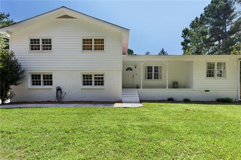 5380 Hopgood Rd, Acworth, GA 30102 - photo 1