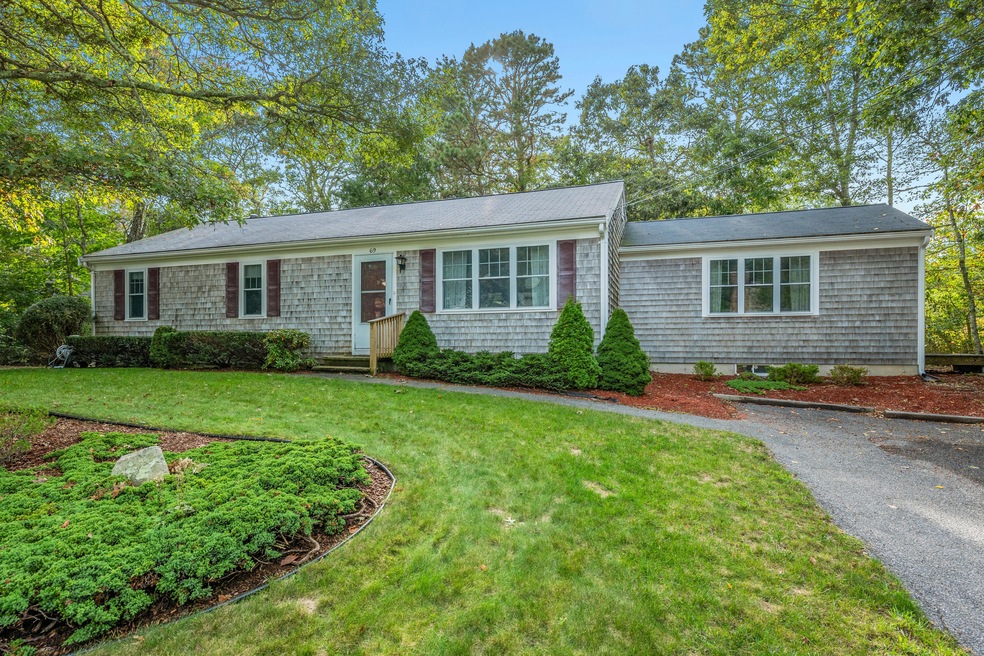 69 Greenbrier Ln, Hyannis, MA 02601 - photo 1