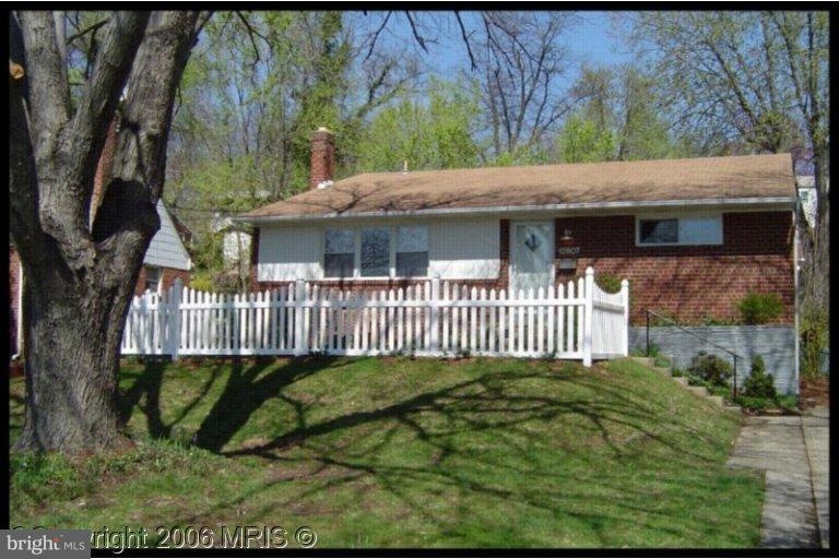 12807 Dean Rd, Silver Spring, MD 20906 - photo 1