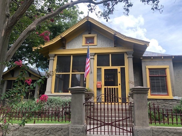 308 Cordell St, Houston, TX 77009 - photo 1