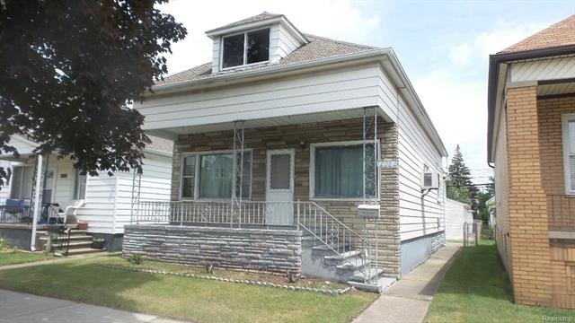 12062 Sobieski St, HamtraMcK, MI 48212 - photo 1