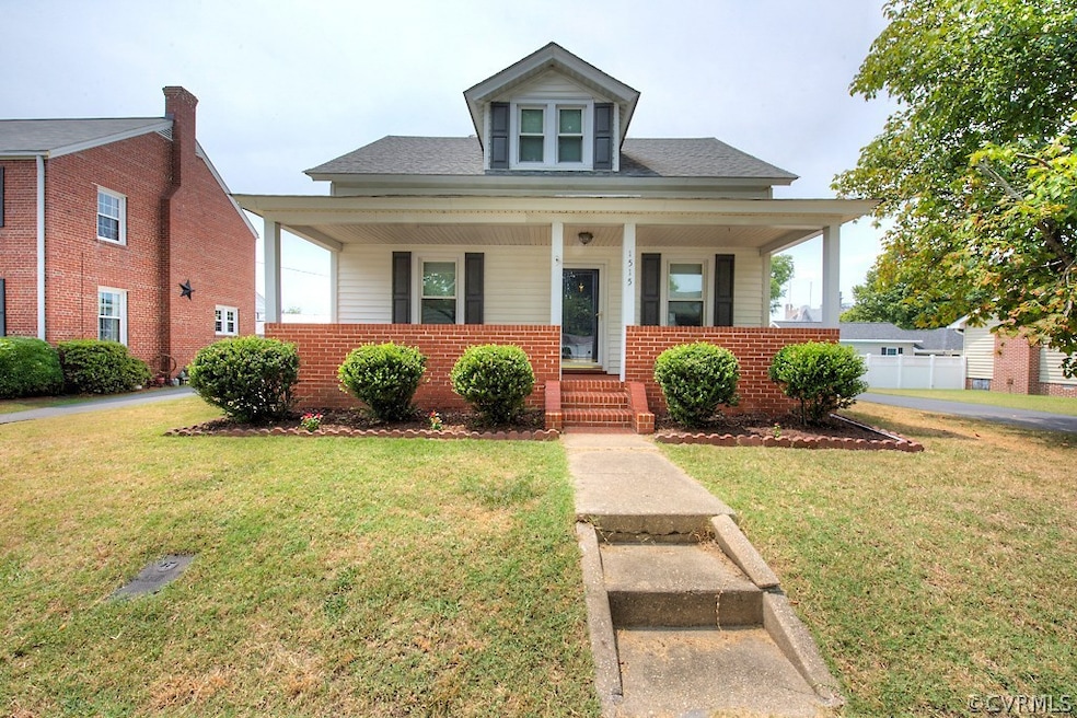 1515 Lee St, West Point, VA 23181 - photo 1