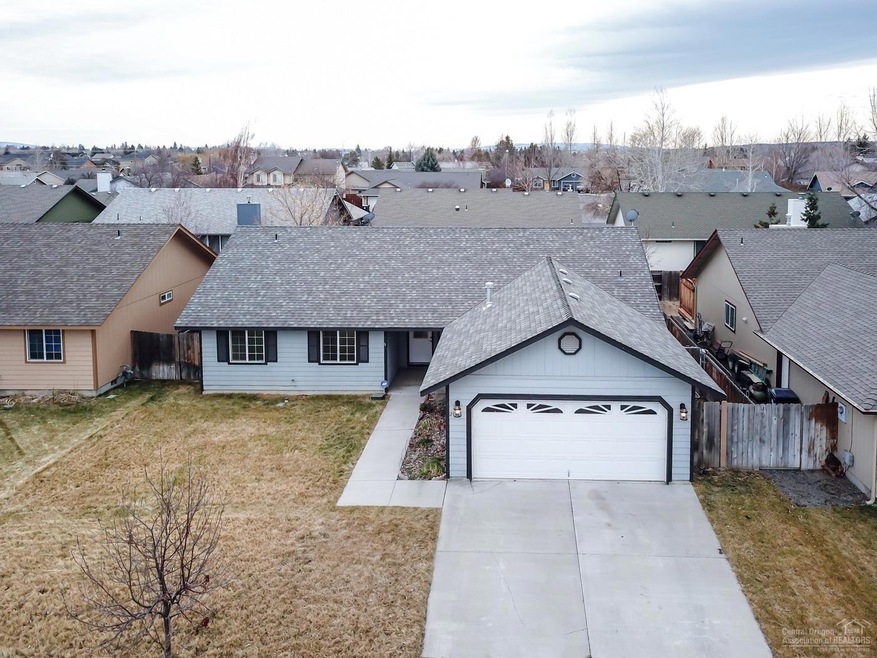 2006 NW Jackpine Place unit 5, Redmond, OR 97756 - photo 1