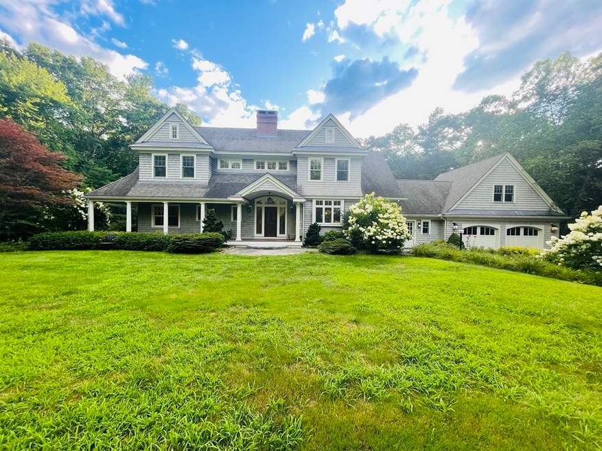 85 Highwoods Ln, Carlisle, MA 01741 - photo 1