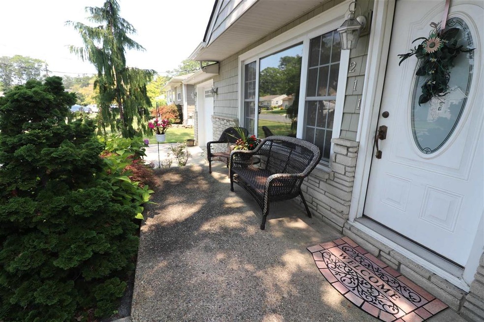 211 W Glencove Ave, Northfield, NJ 08225 - photo 1