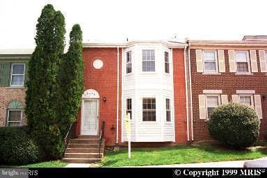 9506 Saluda Ct, Lorton, VA 22079 - photo 1