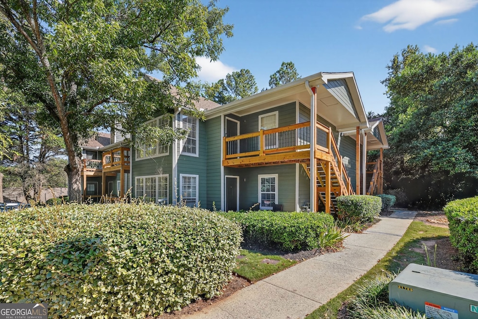 202 Berkeley Woods Dr, Duluth, GA 30096 - photo 1