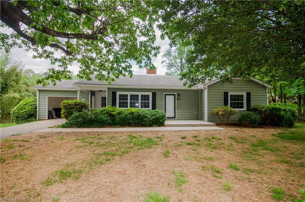 320 Sunset Dr, Asheboro, NC 27205 - photo 1