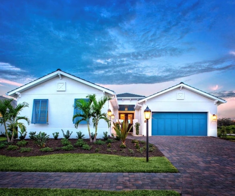 8009 Clearwater Ct, Sarasota, FL 34241 - photo 1