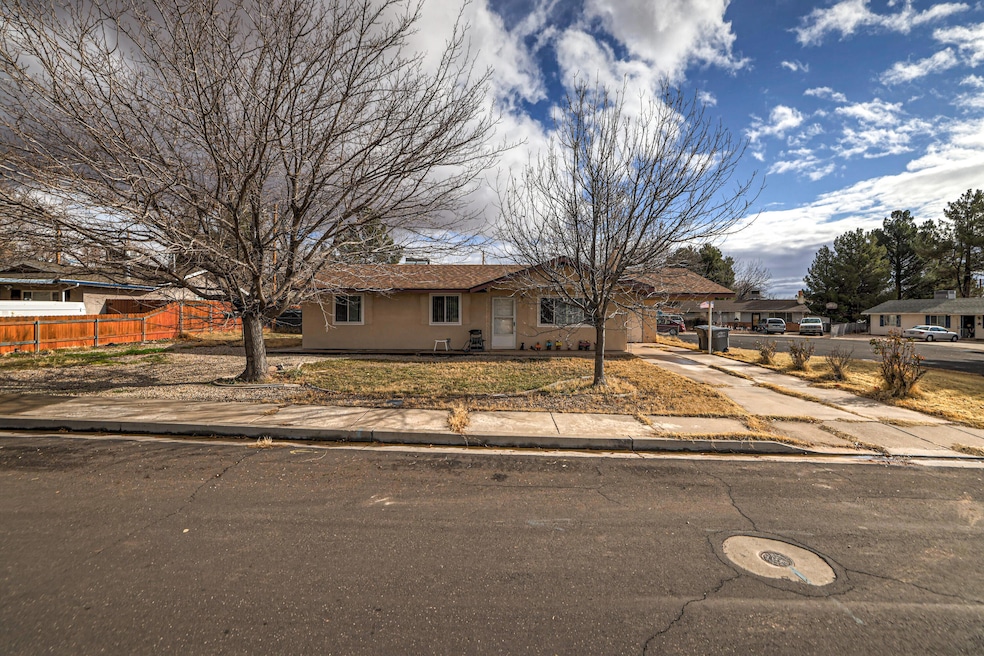 1-272 N 200 W Washington