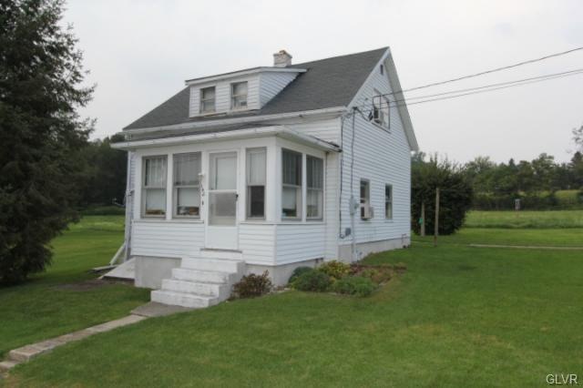 148 W Beil Ave, Nazareth, PA 18064 - photo 1