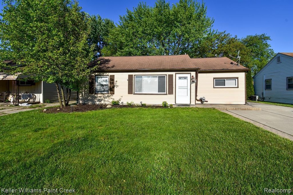 27201 Grandmont St, Roseville, MI 48066 - photo 1