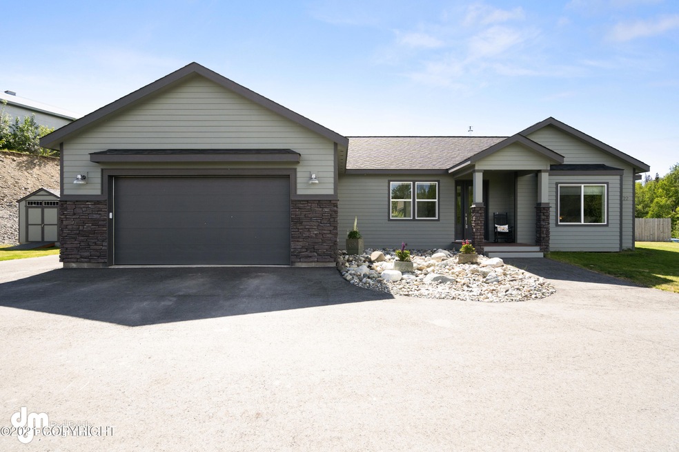 Exterior Front-ELK07416-FULL