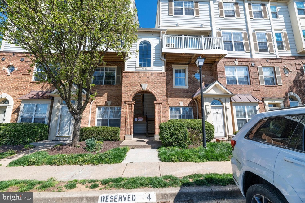 1735 Braddock Place unit 301, Alexandria, VA 22302 - photo 1