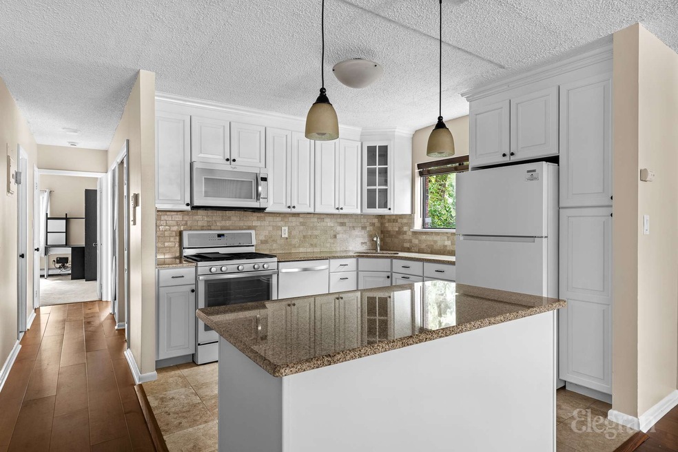 71-02 Sutton Place unit 1, Fresh Meadows, NY 11365 - photo 1