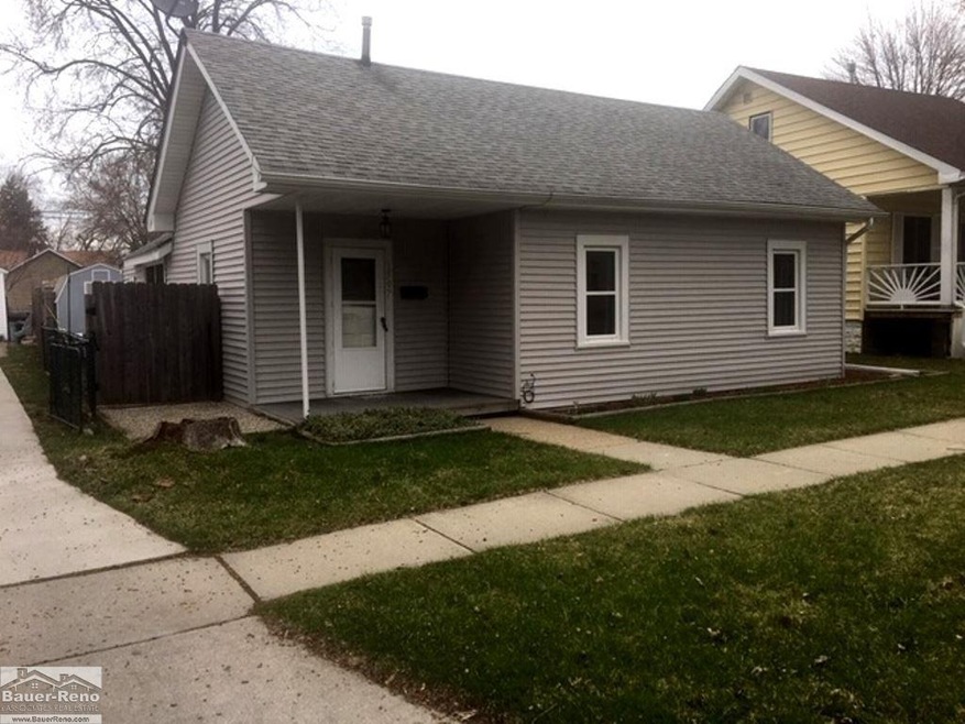 1507 Gillett St, Port Huron, MI 48060 - photo 1