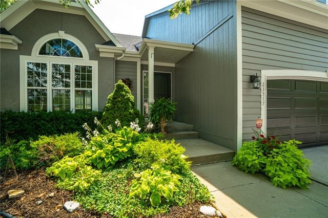 23517 W 74th Terrace, Shawnee, KS 66227 - photo 1