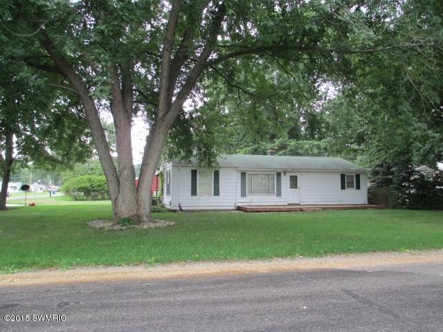 5253 W R Ave, Schoolcraft, MI 49087 - photo 1