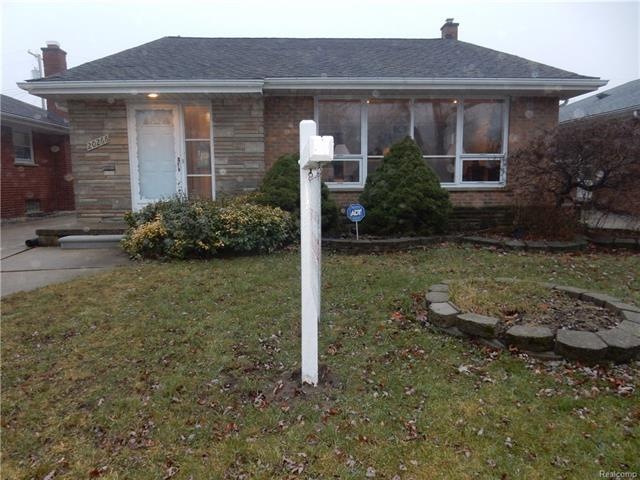Beautiful 3 bedroom brick/stone ranch with almost 