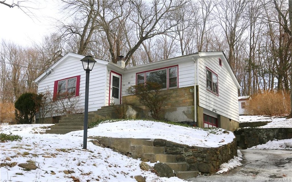 81 Locust Ave, Cortlandt Manor, NY 10567 - photo 1