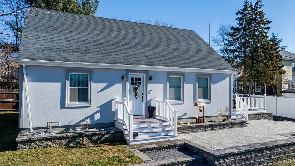 10 Wayne St, Fall River, MA 02721 - photo 1