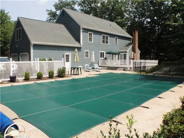 409 Bartlett Dr, Madison, CT 06443 - photo 1