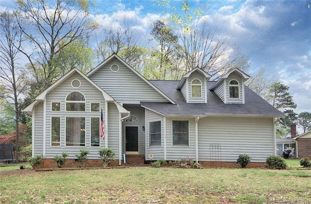 152 Eastwood Dr, Statesville, NC 28625 - photo 1